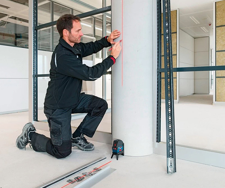 Линейный нивелир BOSCH GCL 2-50 + RM1 + BM3 + LR6 + кейс