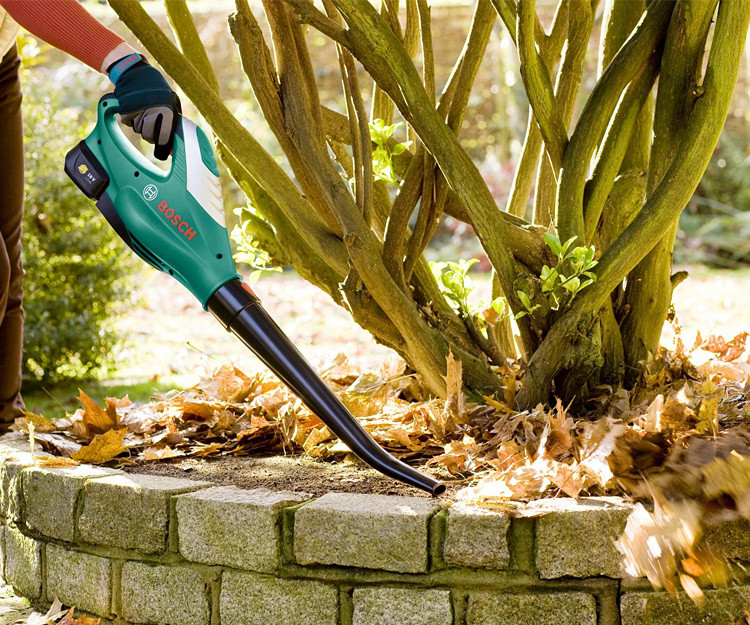 Аккумуляторная воздуходувка Bosch ALB 18 LI