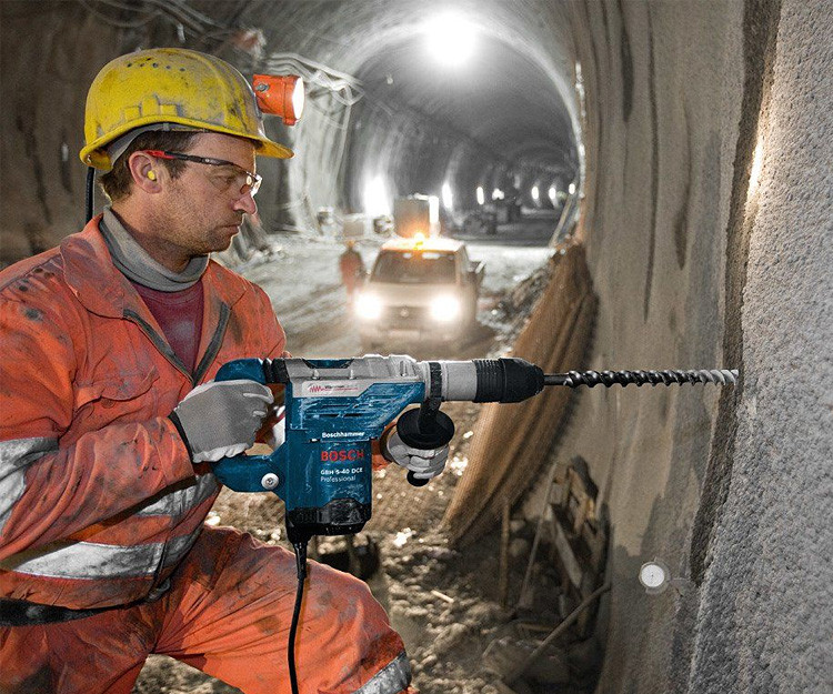 Перфоратор BOSCH GBH 5-40 DCE