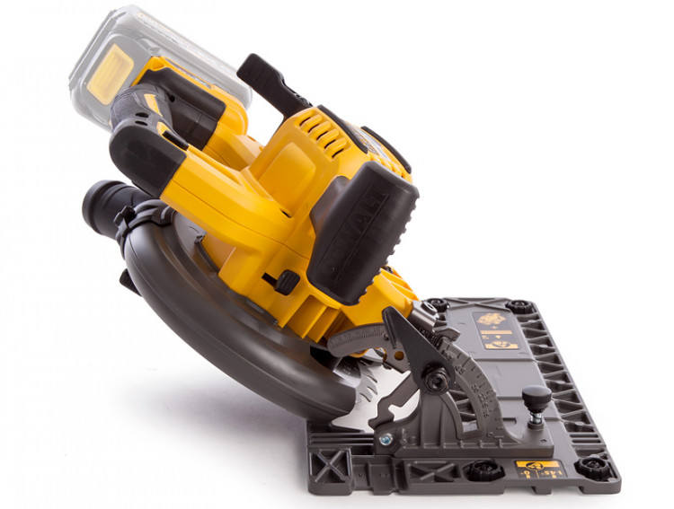 Аккумуляторная дисковая пила DeWALT DCS576N