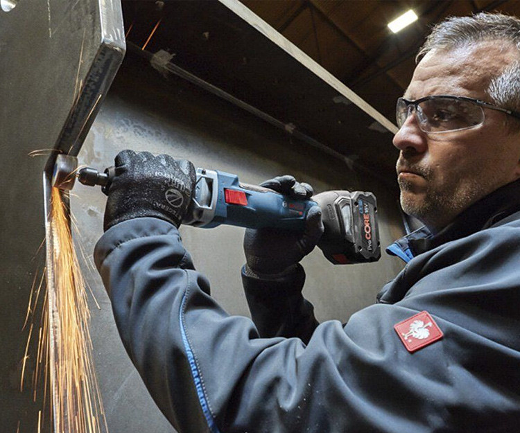 Аккумуляторная прямая шлифмашина BOSCH GGS 18V-23 PLC