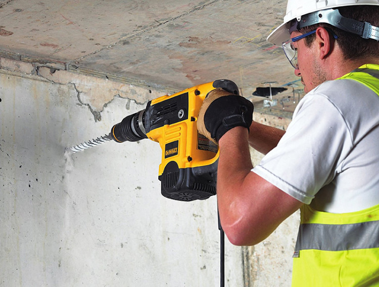 Перфоратор DeWALT D25501K