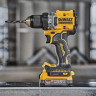 Аккумуляторная дрель-шуруповерт DeWALT DCD800E1T