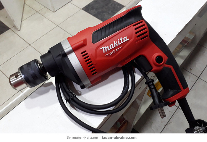 Ударная дрель MAKITA M8100