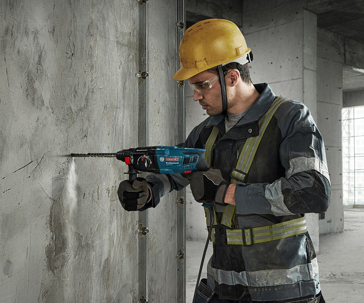 Перфоратор BOSCH GBH 220