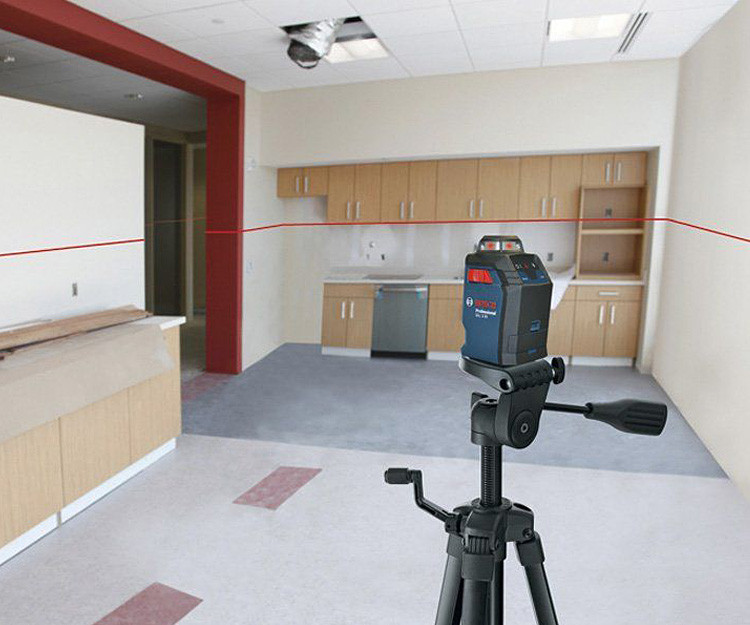 Линейный нивелир BOSCH GLL 2-20 + BM3 + кейс Koffer