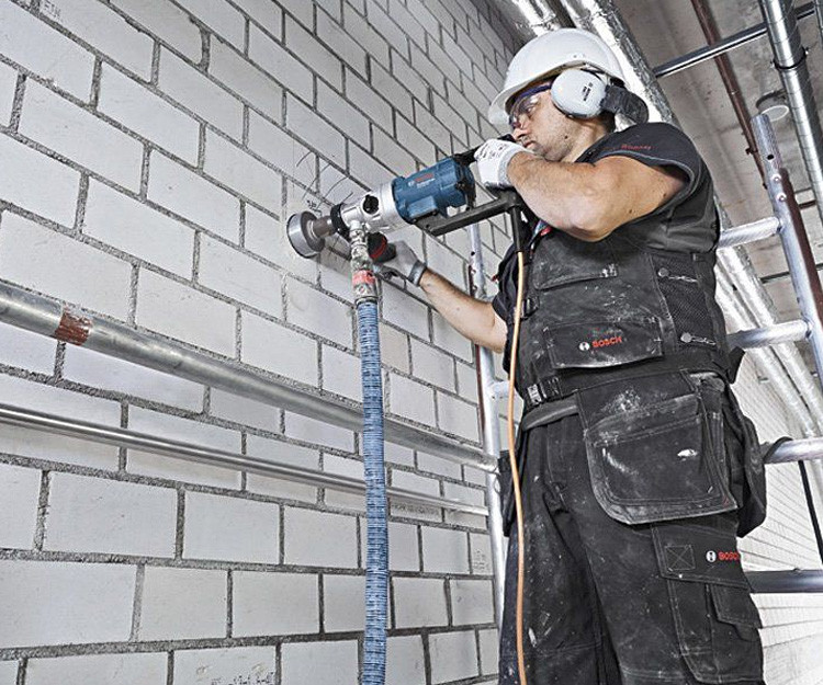 Дрель алмазного сверления BOSCH GDB 180 WE