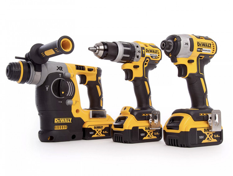 Набор аккумуляторного инструмента DeWALT DCK368P3T