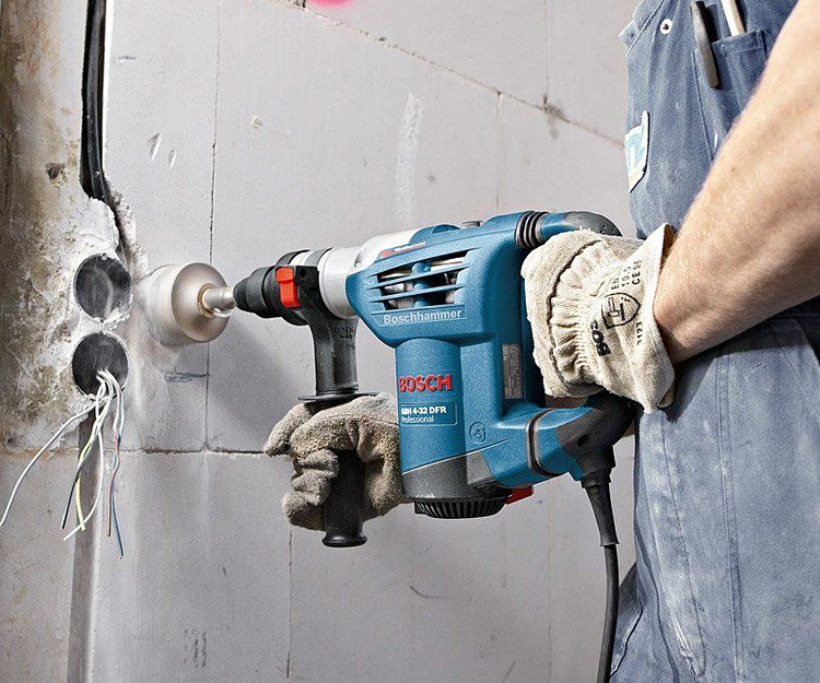 Перфоратор BOSCH GBH 4-32 DFR Set