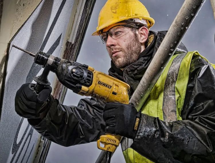 Перфоратор DeWALT D25032K