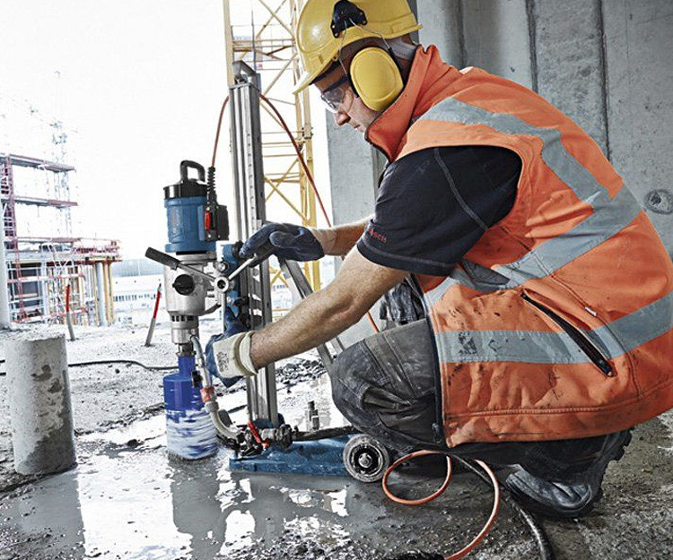 Дрель алмазного сверления BOSCH GDB 350 WE