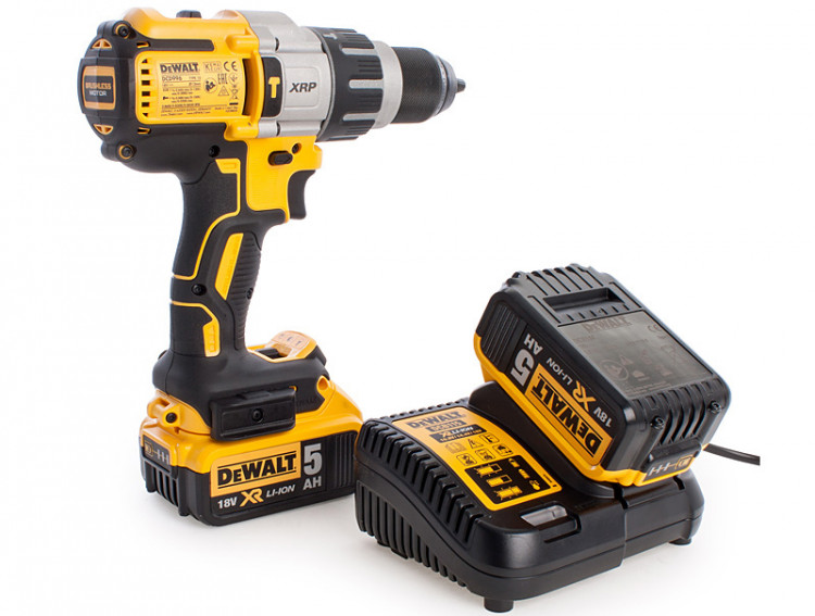 Аккумуляторная дрель-шуруповерт DeWALT DCD996P3