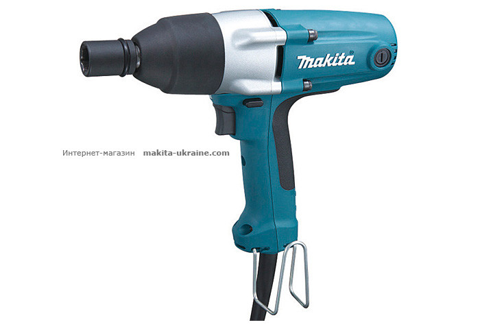 Ударный гайковерт MAKITA TW0200