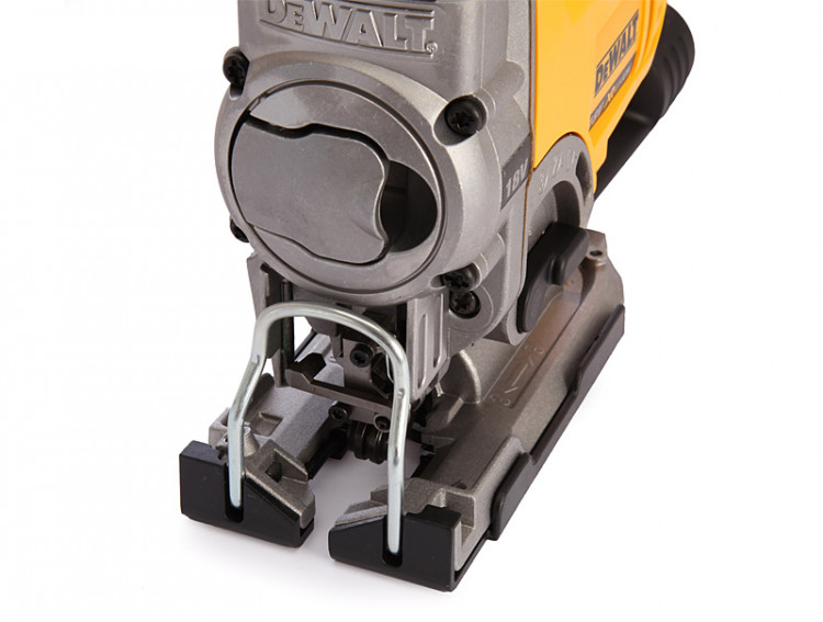 Аккумуляторный лобзик DeWALT DCS331N
