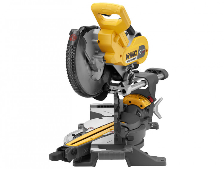 Аккумуляторная торцовочная пила DeWALT DCS727N