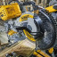 Аккумуляторная торцовочная пила DeWALT DCS727N