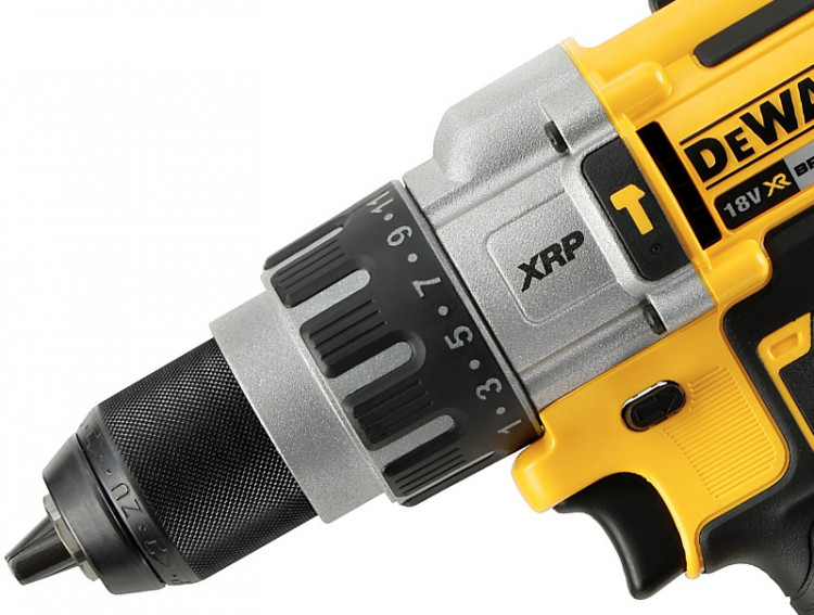 Аккумуляторная дрель-шуруповерт DeWALT DCD996P3K