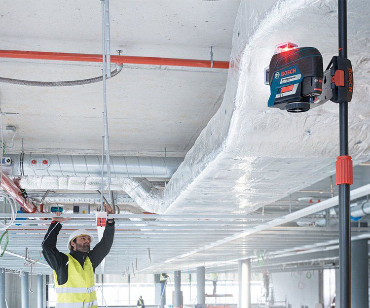 Линейный нивелир BOSCH GLL 3-80 C + BT 150