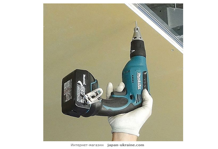Аккумуляторный шуруповерт MAKITA DFS451Z