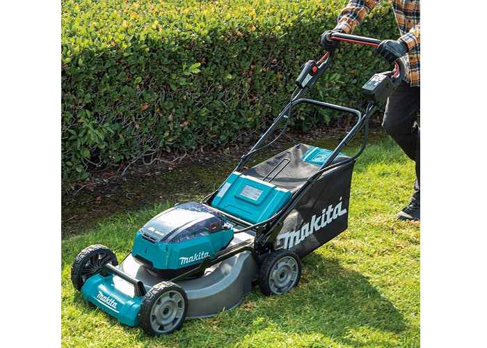 Аккумуляторная газонокосилка MAKITA SOFA-DLM530PT4 + ламзак