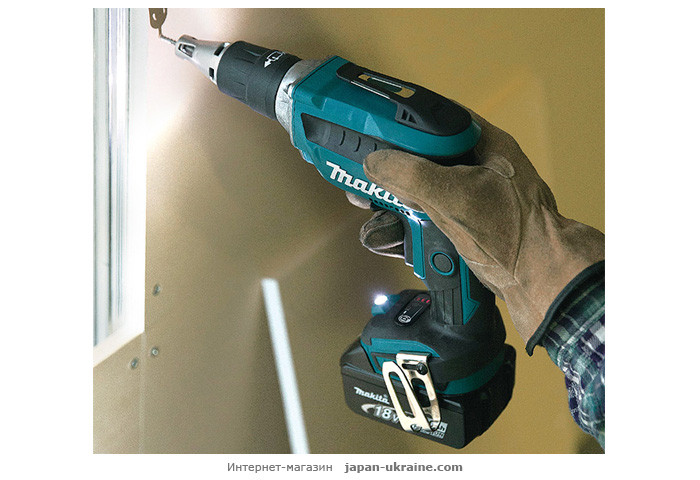 Аккумуляторный шуруповерт MAKITA DFS452Z