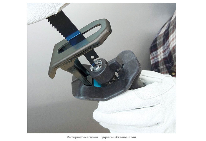 Аккумуляторная ножовка MAKITA DJR183Z