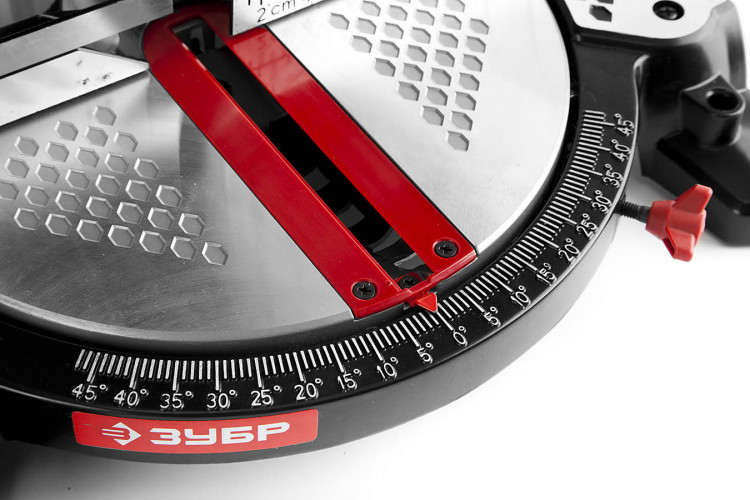 Пила торцовочная ЗУБР ЗПТК-210-1500