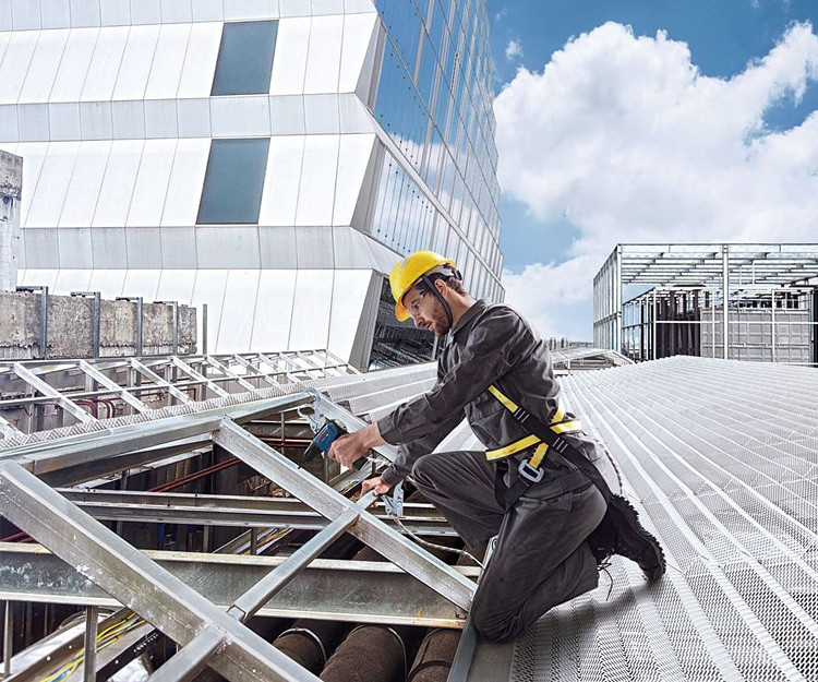 Аккумуляторная дрель-шуруповерт BOSCH GSR 12V-30 Solo