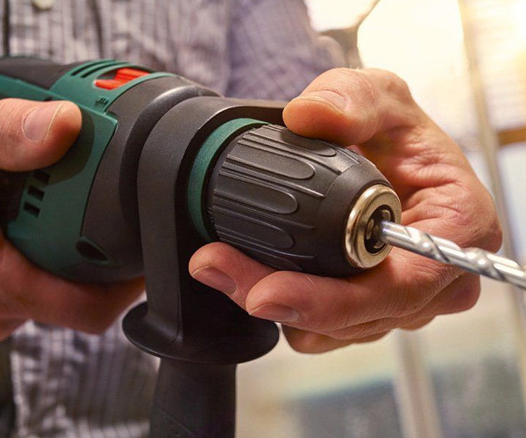 Ударная дрель BOSCH UniversalImpact 800