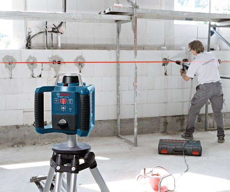 Ротационный лазерный нивелир BOSCH GRL 300 HV SET