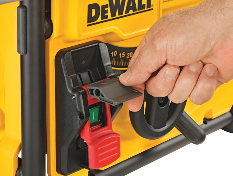 Настольная циркулярная пила DeWALT DWE7485