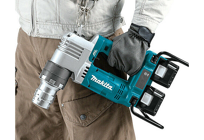 Аккумуляторный гайковерт MAKITA DWT310ZK
