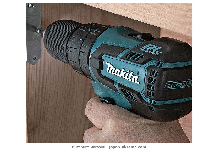 Аккумуляторный ударный шуруповерт MAKITA DHP459Z