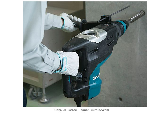 Перфоратор MAKITA HR5202C