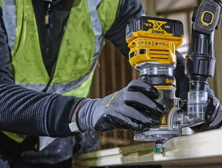 Аккумуляторный многофункциональный фрезер DeWALT DCW604N