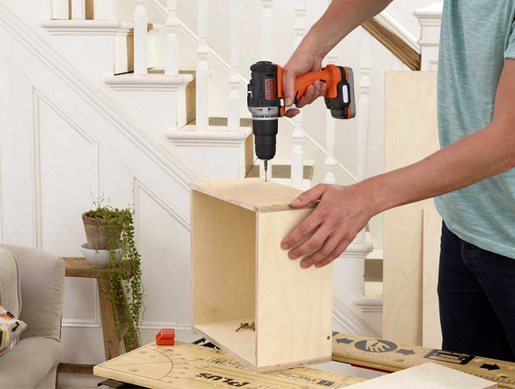 Аккумуляторная ударная дрель-шуруповерт BLACK&DECKER BDCHD12S1