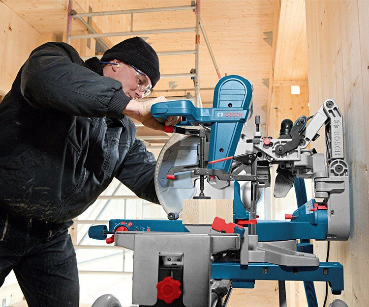 Торцовочная пила BOSCH GCM 12 GDL