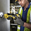 Аккумуляторный фрезер для вырезания гипсокартона DeWALT DCS551N