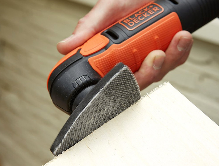 Аккумуляторная виброшлифмашина BLACK&DECKER BDCDS12N