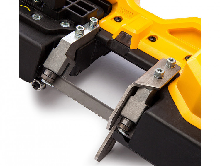 Аккумуляторная ленточная пила DeWALT DCS371N