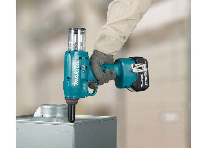 Аккумуляторный заклепочник MAKITA DRV150Z