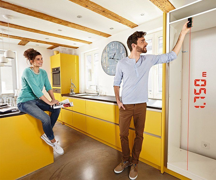 Лазерный дальномер BOSCH Zamo III basic