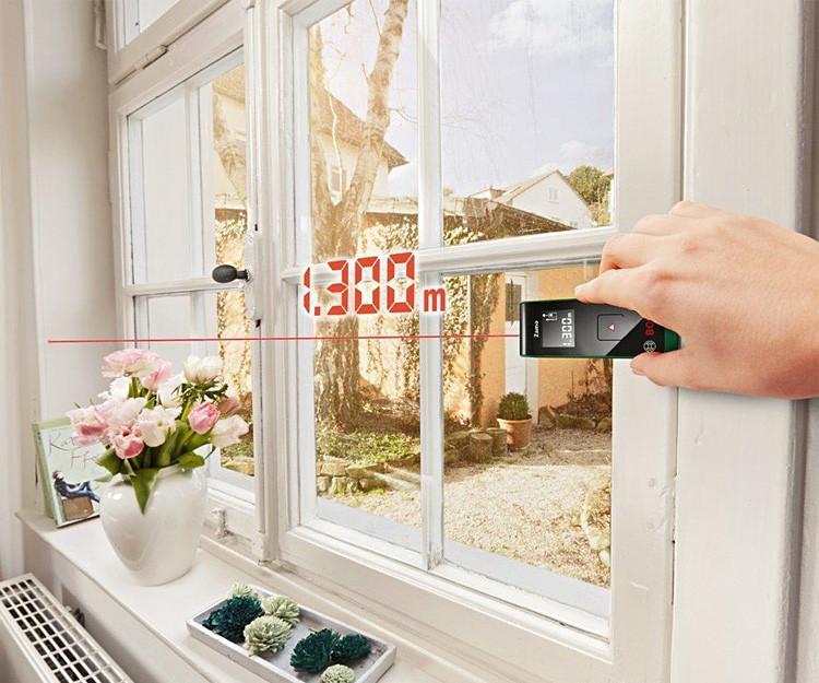 Лазерный дальномер BOSCH Zamo III basic