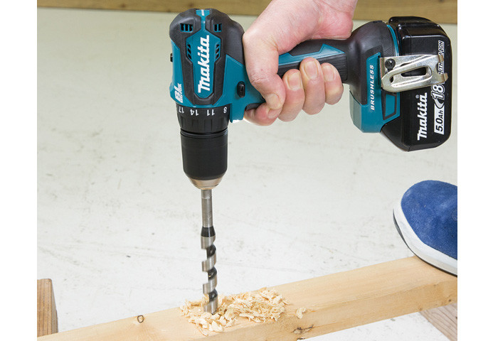 Аккумуляторная дрель-шуруповерт MAKITA DDF483RFE