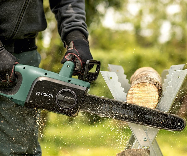 Цепная электропила BOSCH UniversalChain 40