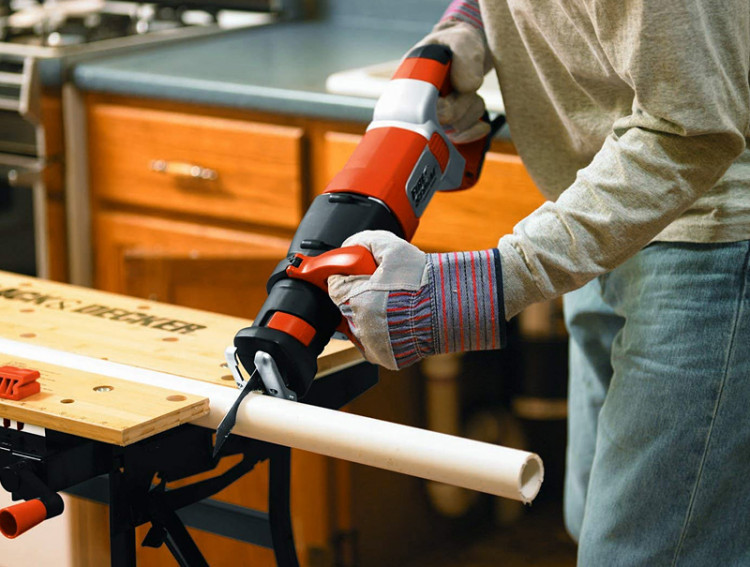 Сабельная пила BLACK&DECKER RS1050EK