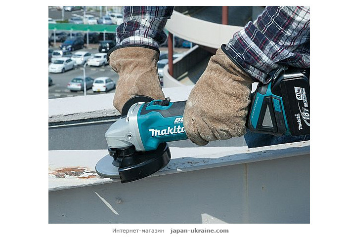 Аккумуляторная болгарка MAKITA DGA504ZX2