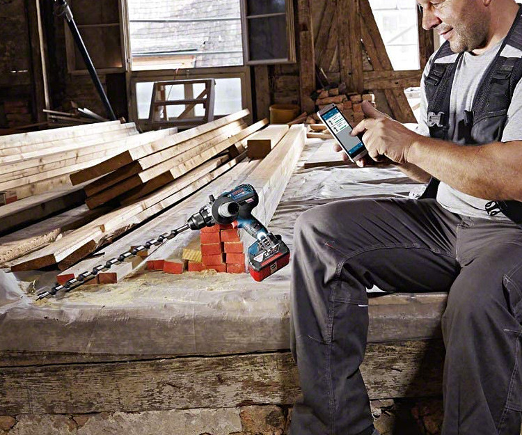 Аккумуляторный шуруповерт BOSCH GSR 18V-110 C Solo