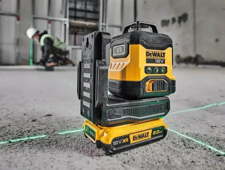 Лазер линейный DeWALT DCLE34031D1