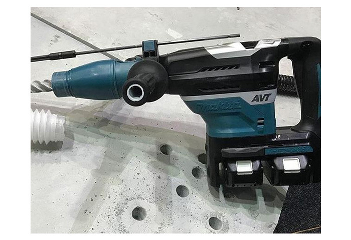 Аккумуляторный перфоратор MAKITA DHR400ZKU
